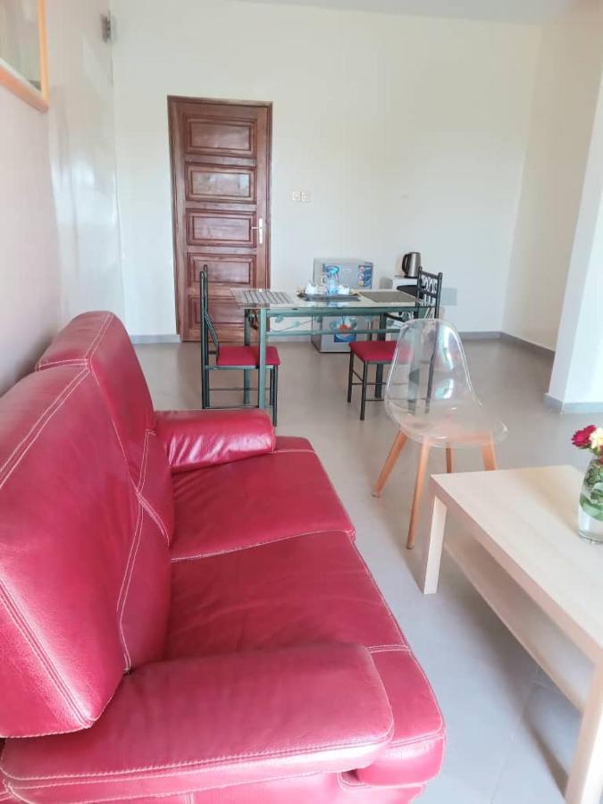 טובב דיאלו Residence Marie France Mendy מראה חיצוני תמונה