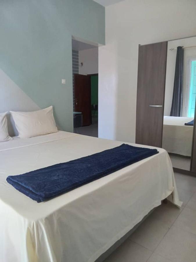 טובב דיאלו Residence Marie France Mendy מראה חיצוני תמונה