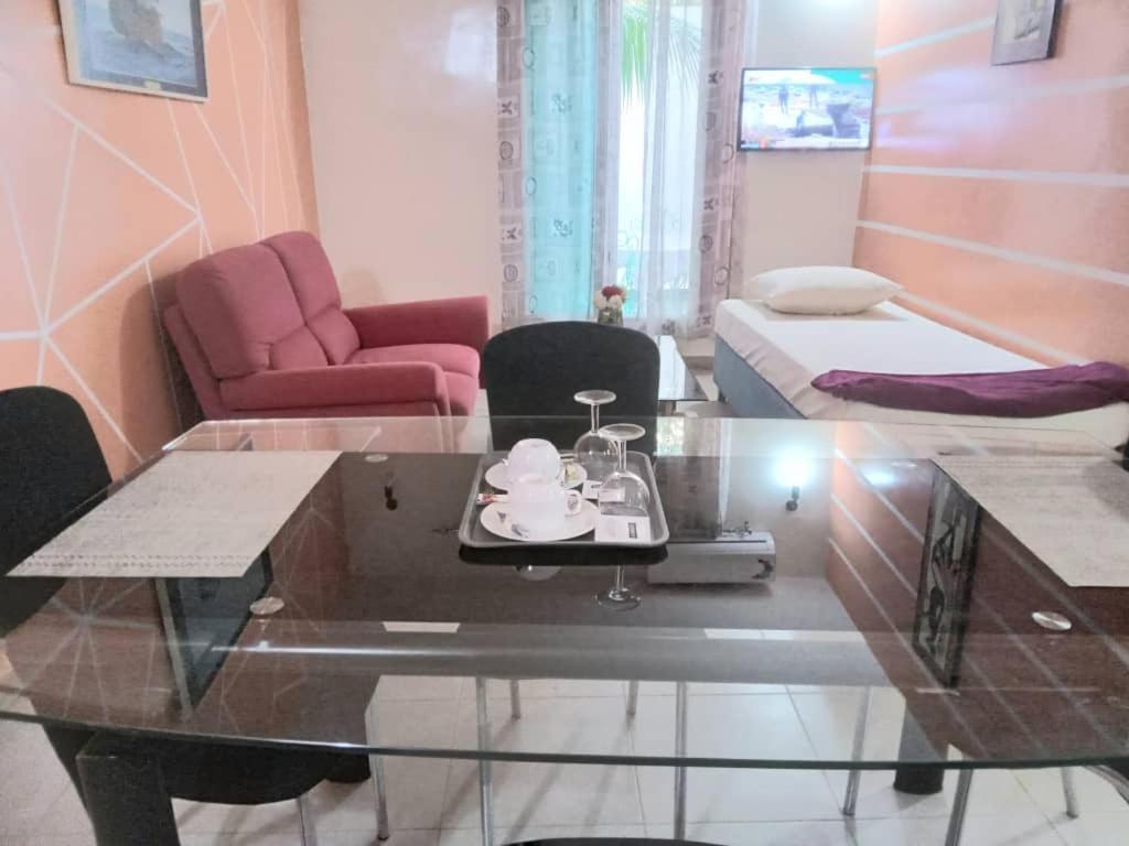 טובב דיאלו Residence Marie France Mendy מראה חיצוני תמונה