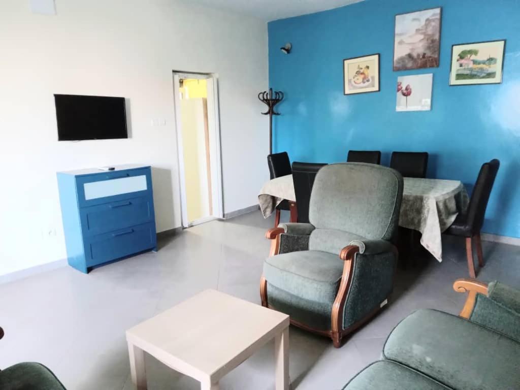 טובב דיאלו Residence Marie France Mendy מראה חיצוני תמונה