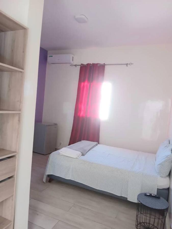 טובב דיאלו Residence Marie France Mendy מראה חיצוני תמונה